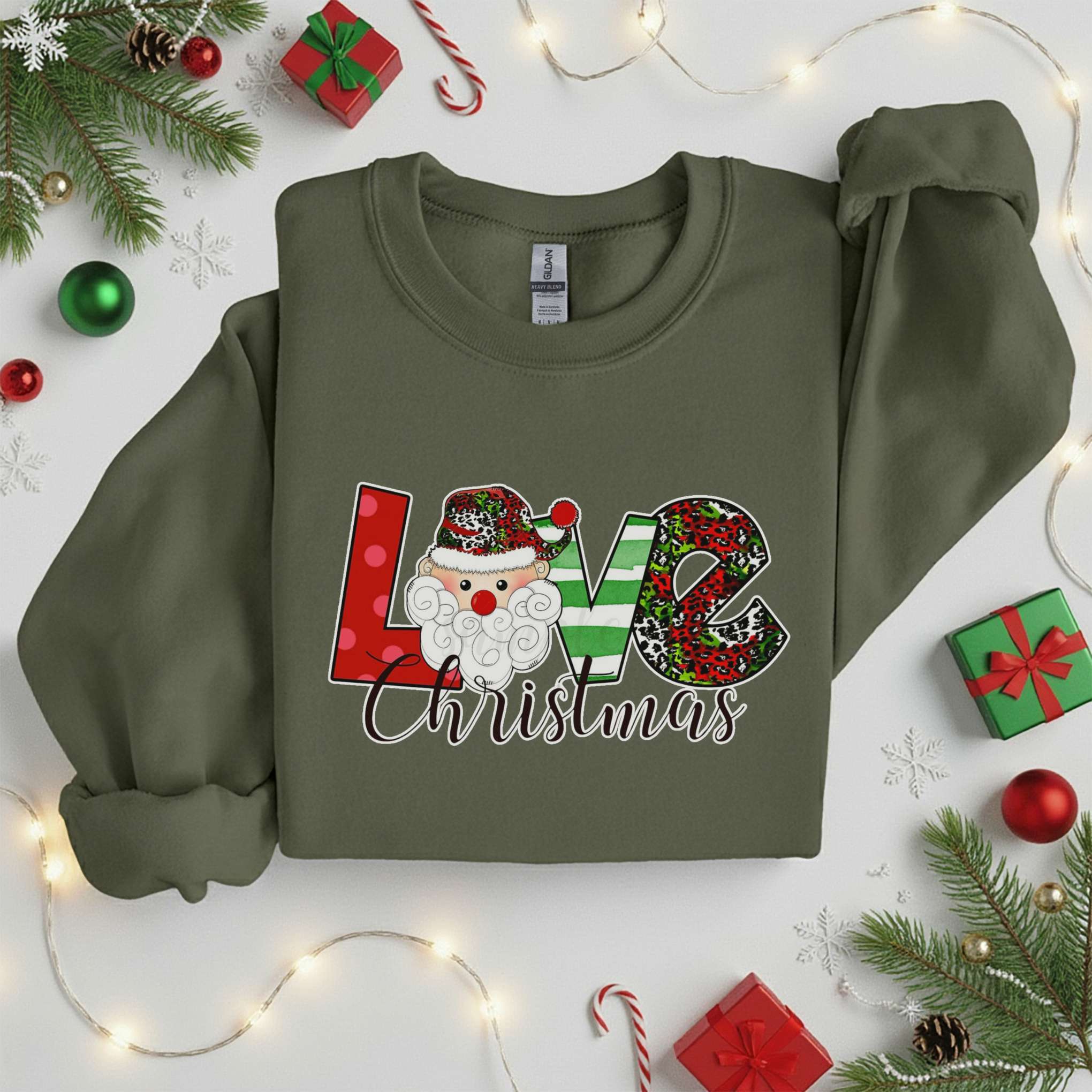 Love Christmas Sweatshirt • Cozy Holiday Tee •  Xmas Gift • Unisex T-Shirt